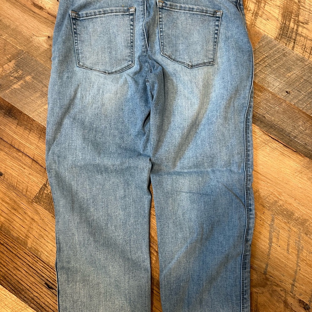 WHBM Capris - Picture 8 of 9